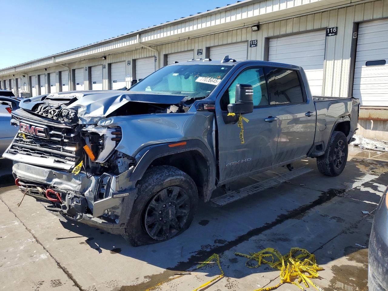 2024 GMC Sierra 3500HD AT4, VIN 1GT49VEY3RF140220 — Front end