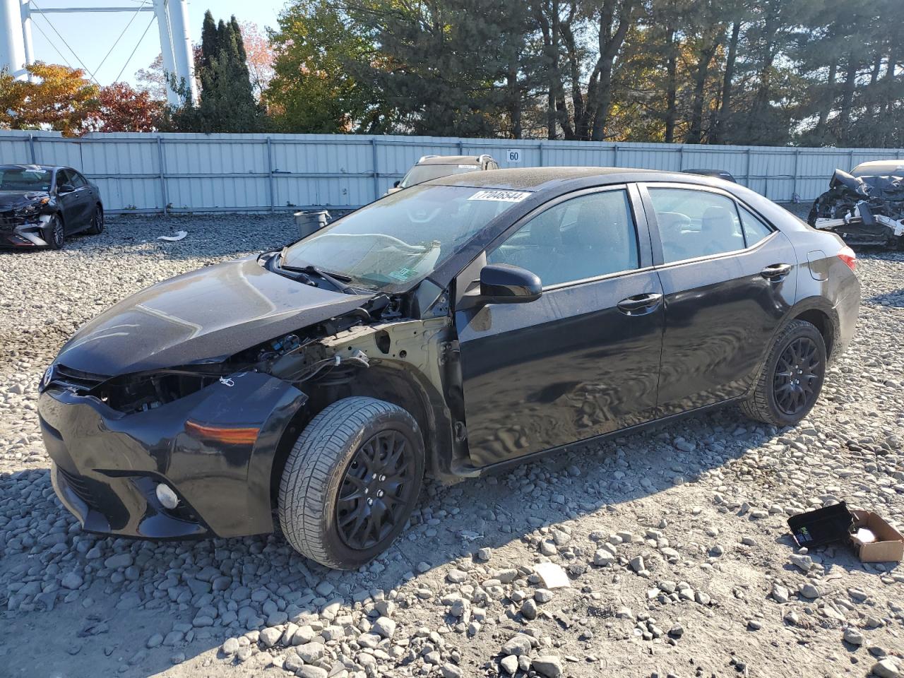 2016 Toyota Corolla LE, VIN 2T1BURHE4GC695519 — Front end