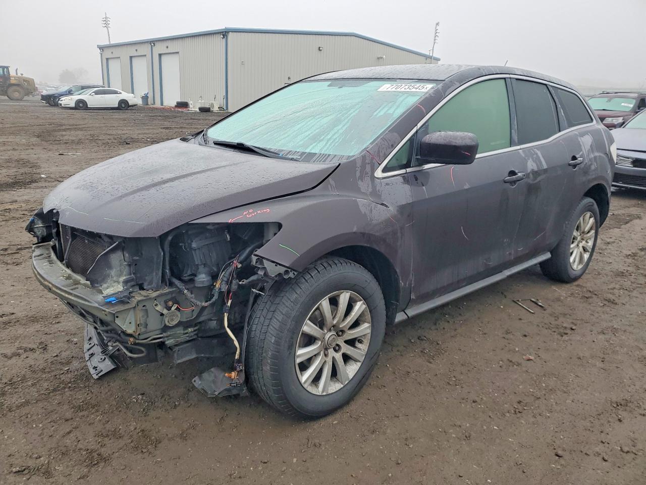 2011 Mazda CX-7 i SV, VIN JM3ER2A53B0366787 — Перед