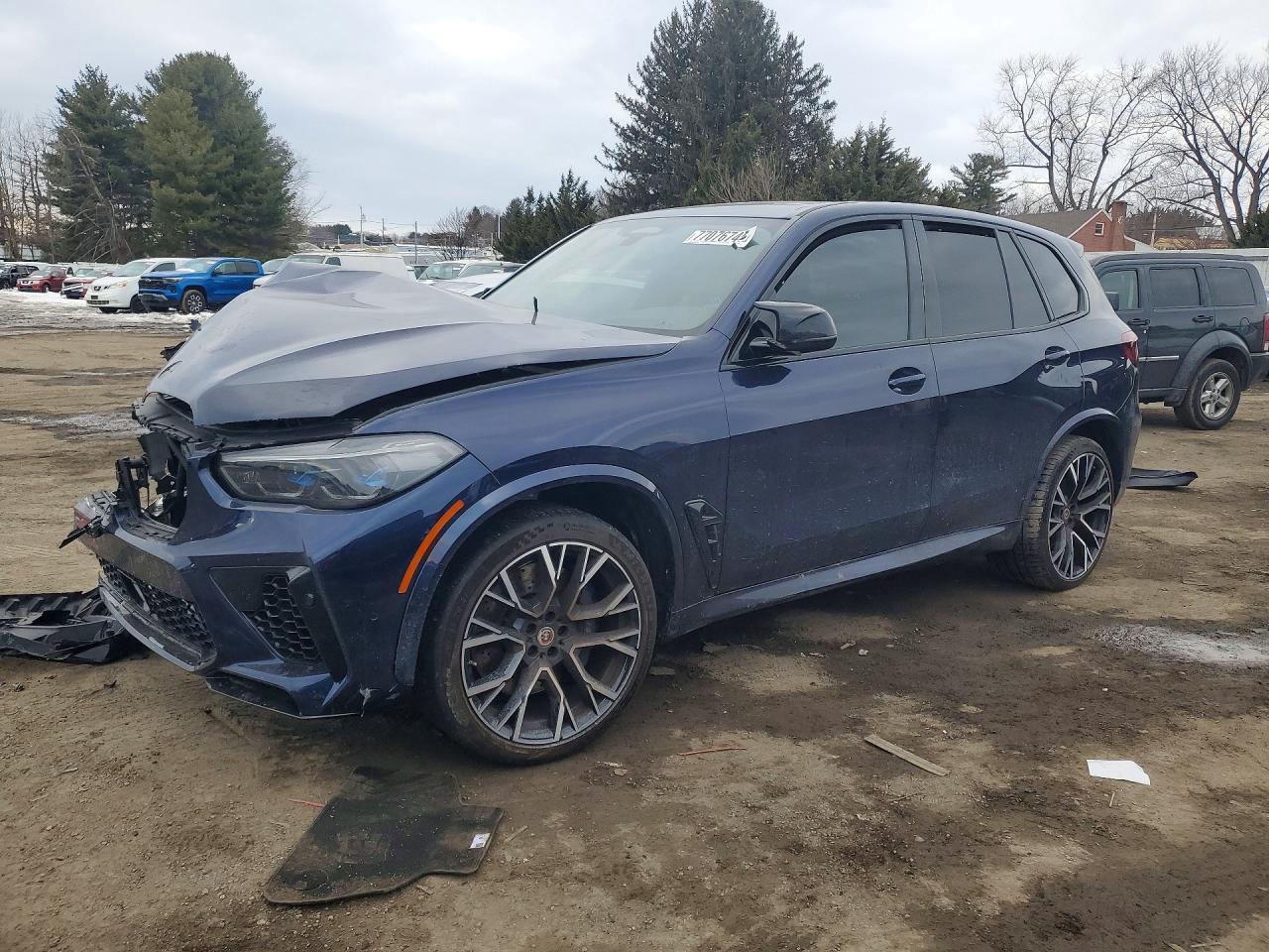2023 BMW X5 M, VIN 5YMJU0C07P9N52743 — Front end