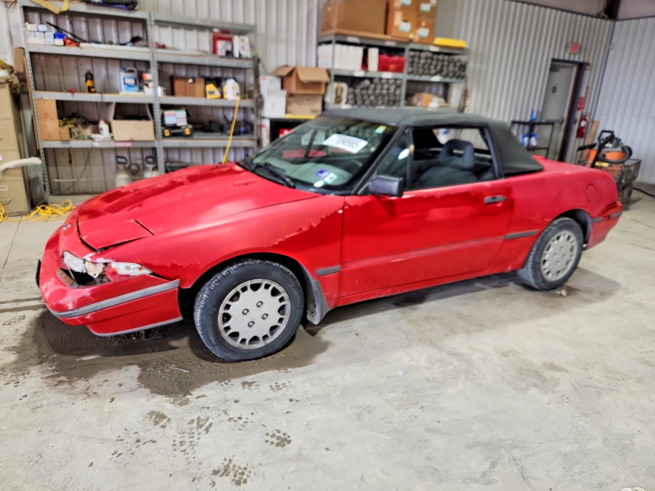 1992 Mercury Capri, VIN 6MPCT01Z7N8601991 — Minor dents and scratches