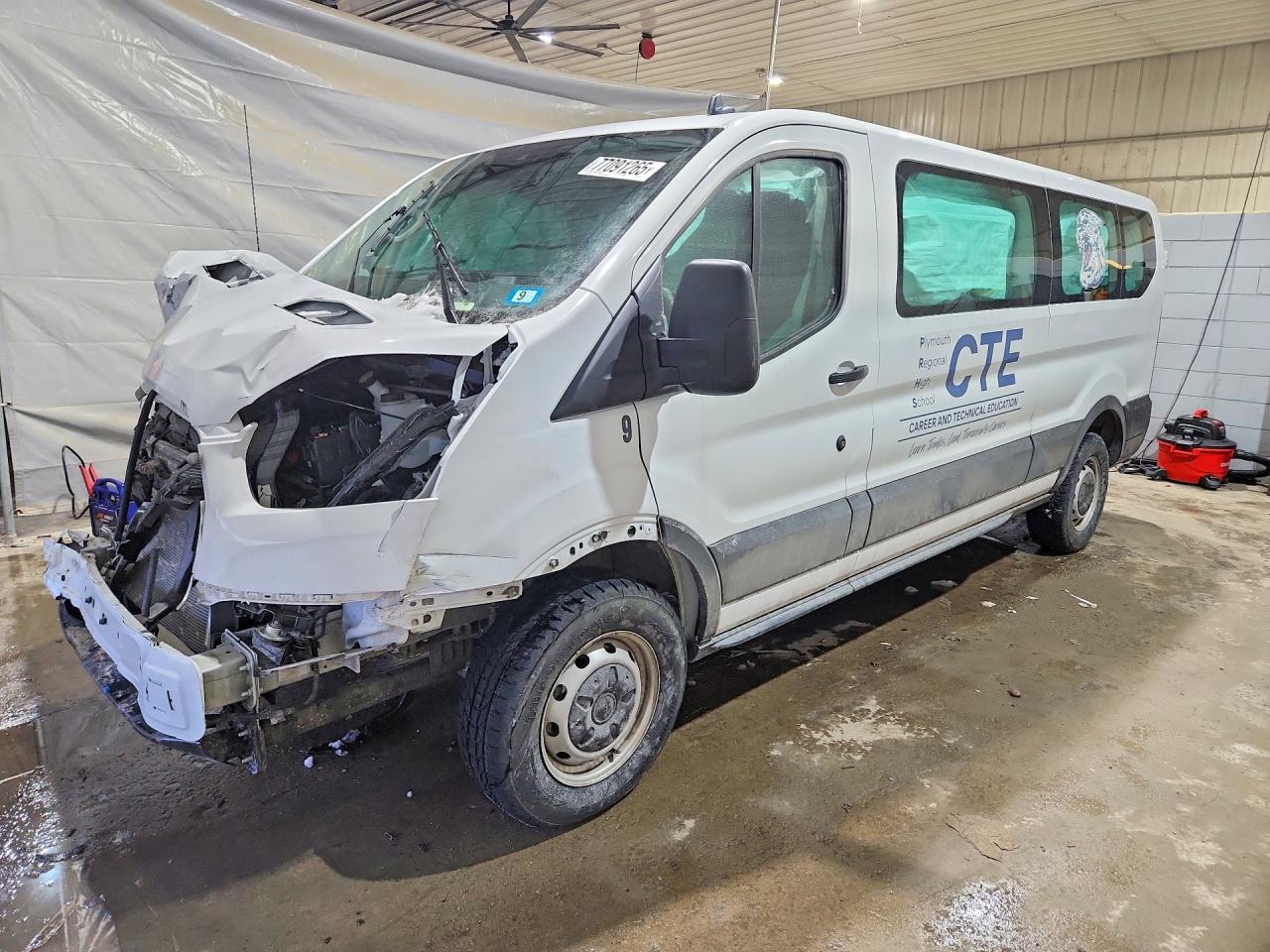 2024 Ford Transit Passenger XLT, VIN 1FBAX2Y82RKB53572 — Front end