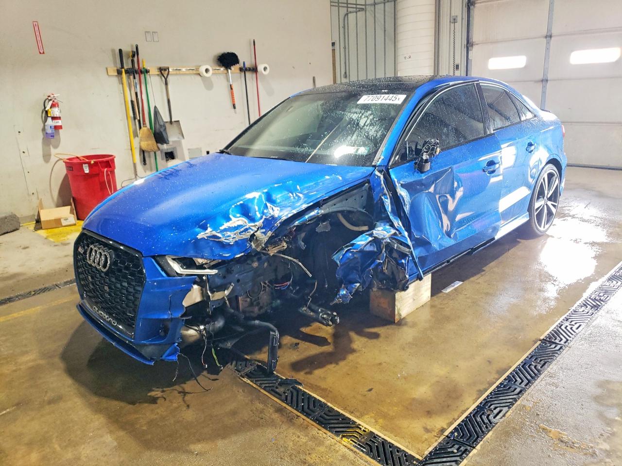 2018 Audi RS 3, VIN WUABWGFF3J1900451 — Перед