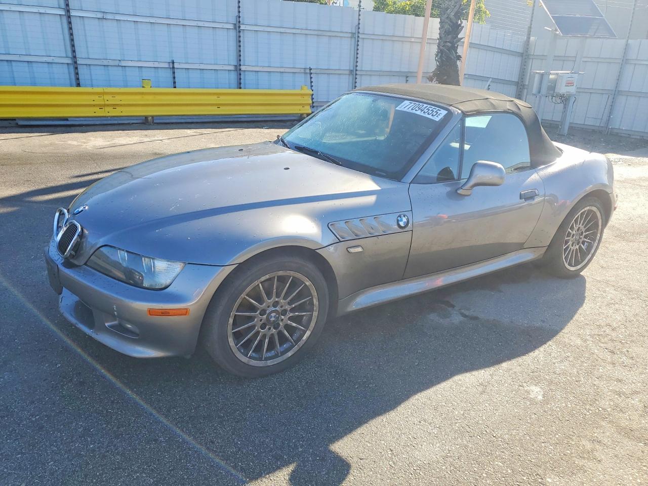 2002 BMW Z3 3.0, VIN 4USCN53402LL50265 — Зад