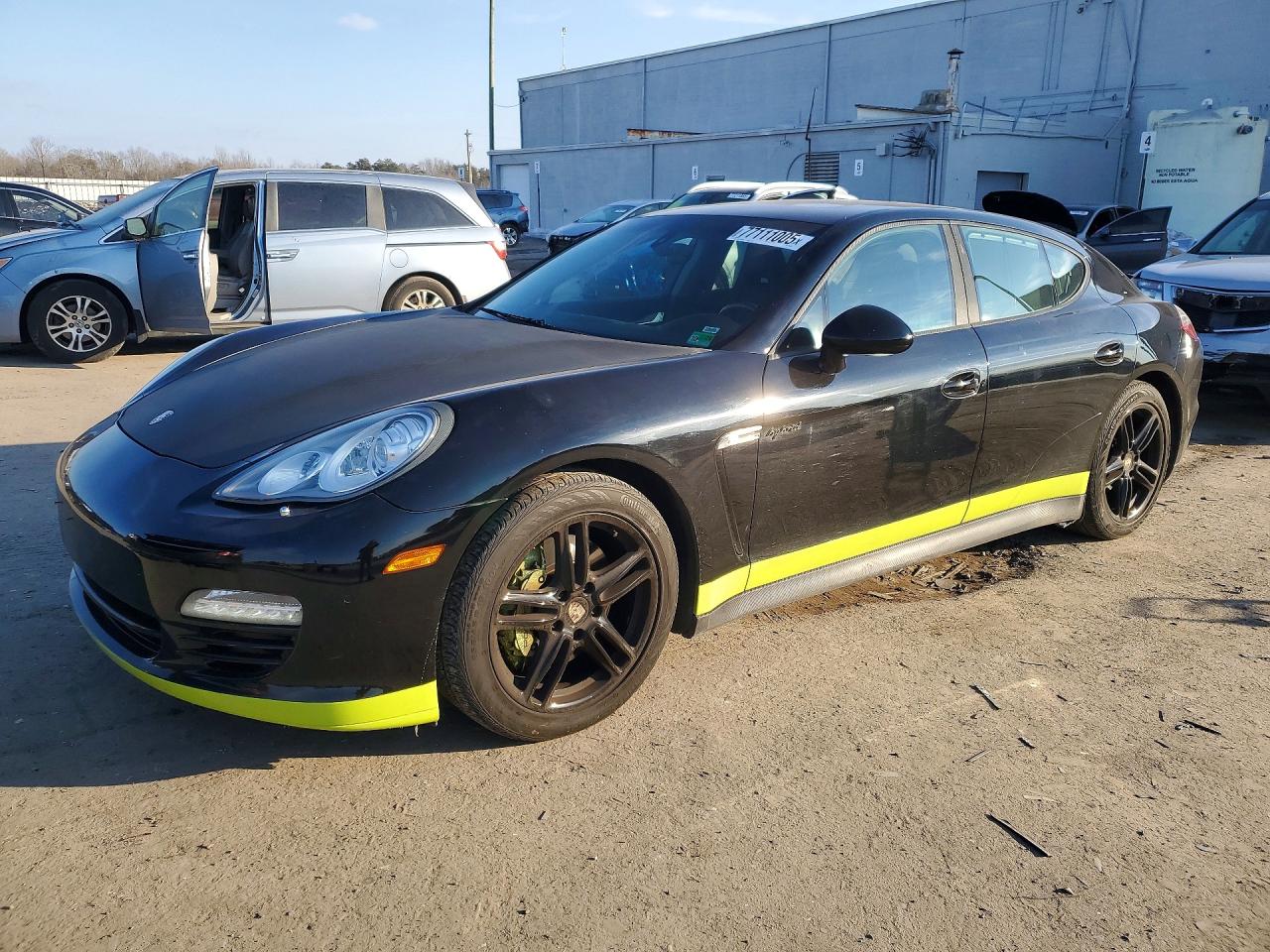 2012 Porsche Panamera S Hybrid, VIN WP0AD2A70CL045202 — Undercarriage