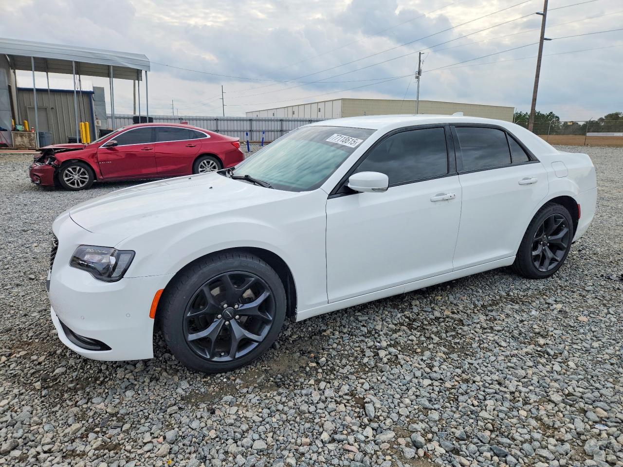 2021 Chrysler 300 S, VIN 2C3CCABG9MH554311 — Днище