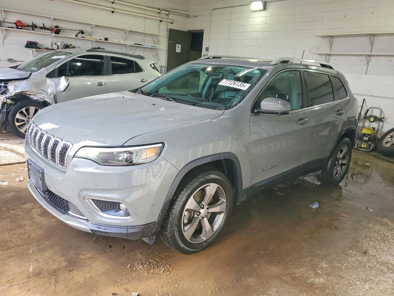 2021 Jeep Cherokee Limited, VIN 1C4PJMDX4MD171083 — Partial repair