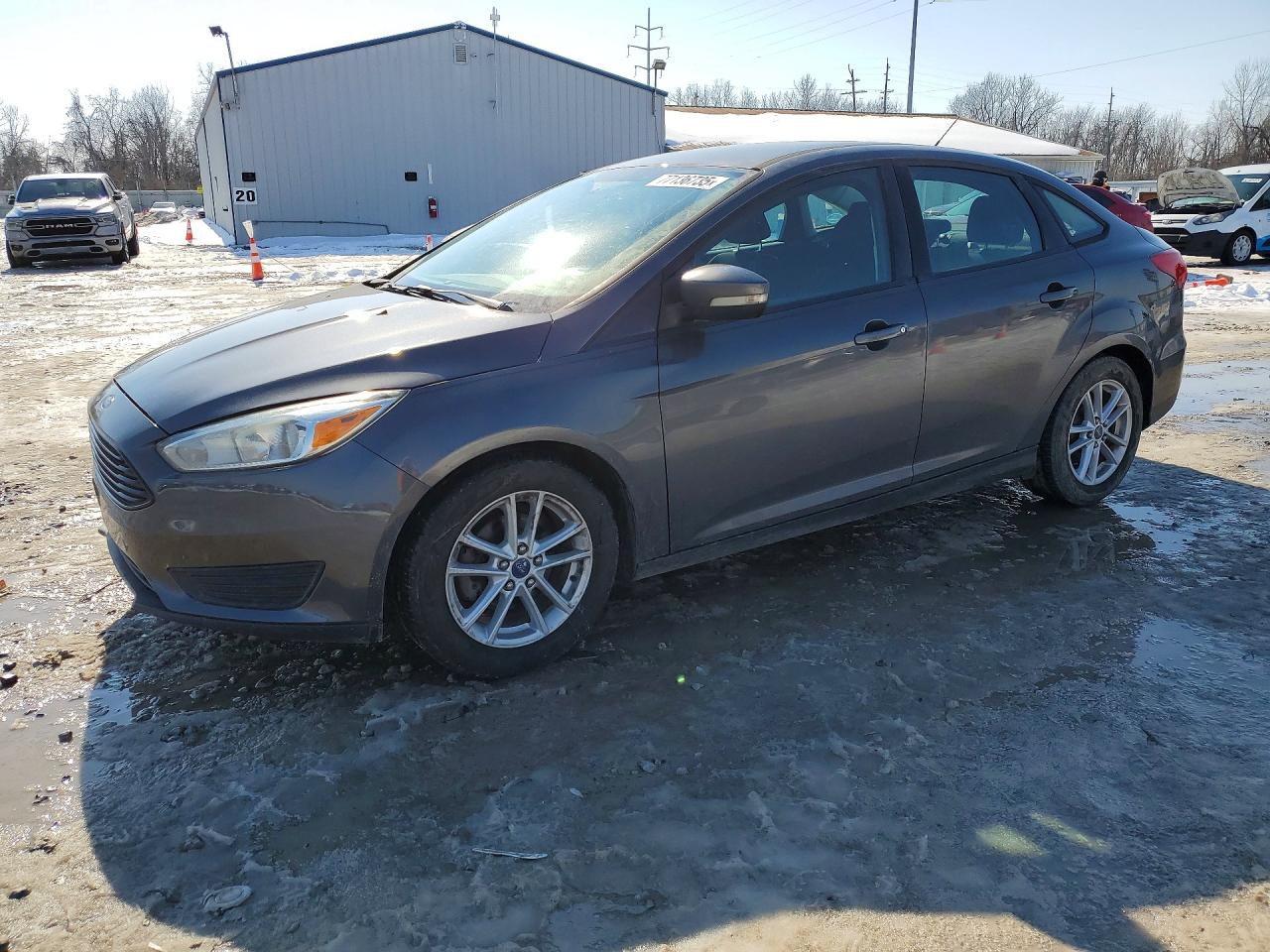 2015 Ford Focus SE, VIN 1FADP3F23FL346998 — Minor dents and scratches