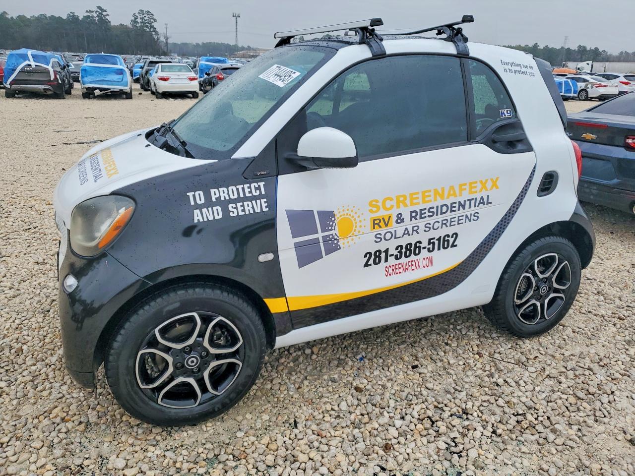 2016 Smart fortwo Prime, VIN WMEFJ5DA7GK063586 — Vandalism