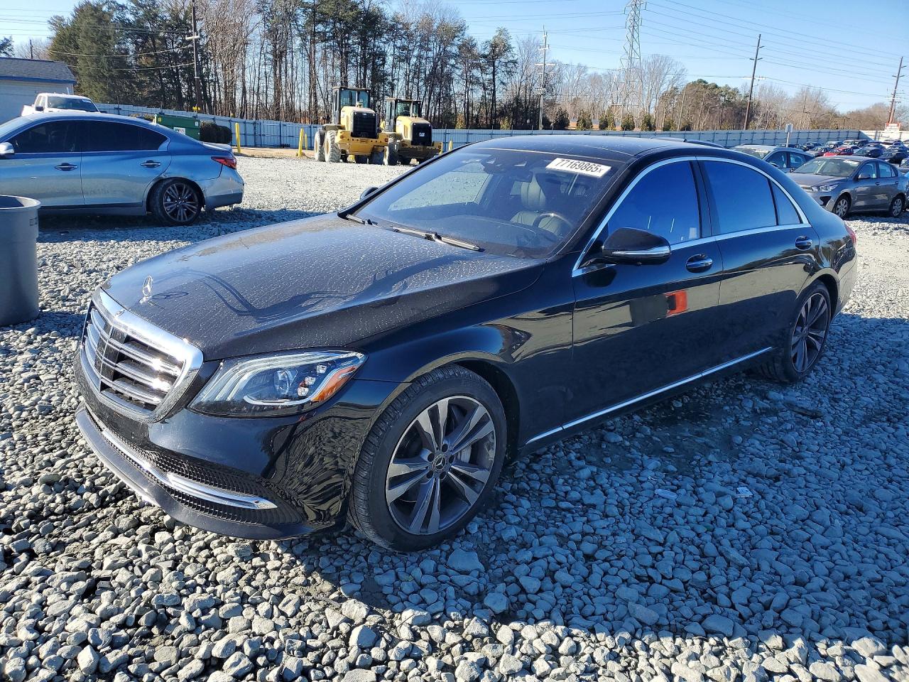 2019 Mercedes-Benz S 560, VIN WDDUG8DB7KA465496 — Front end