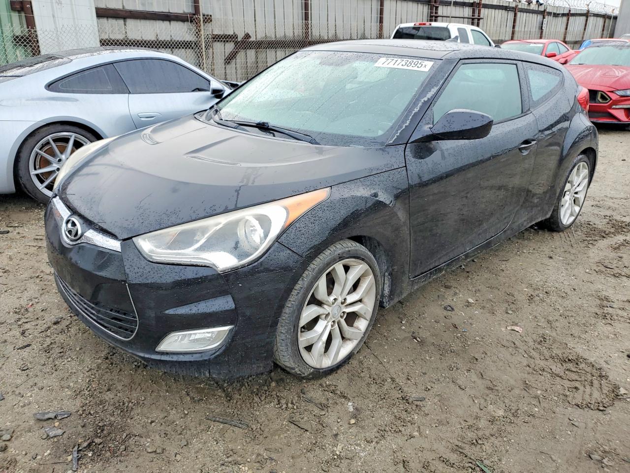 2012 Hyundai Veloster w/Black Int, VIN KMHTC6AD3CU044222 — Фото с аукциона