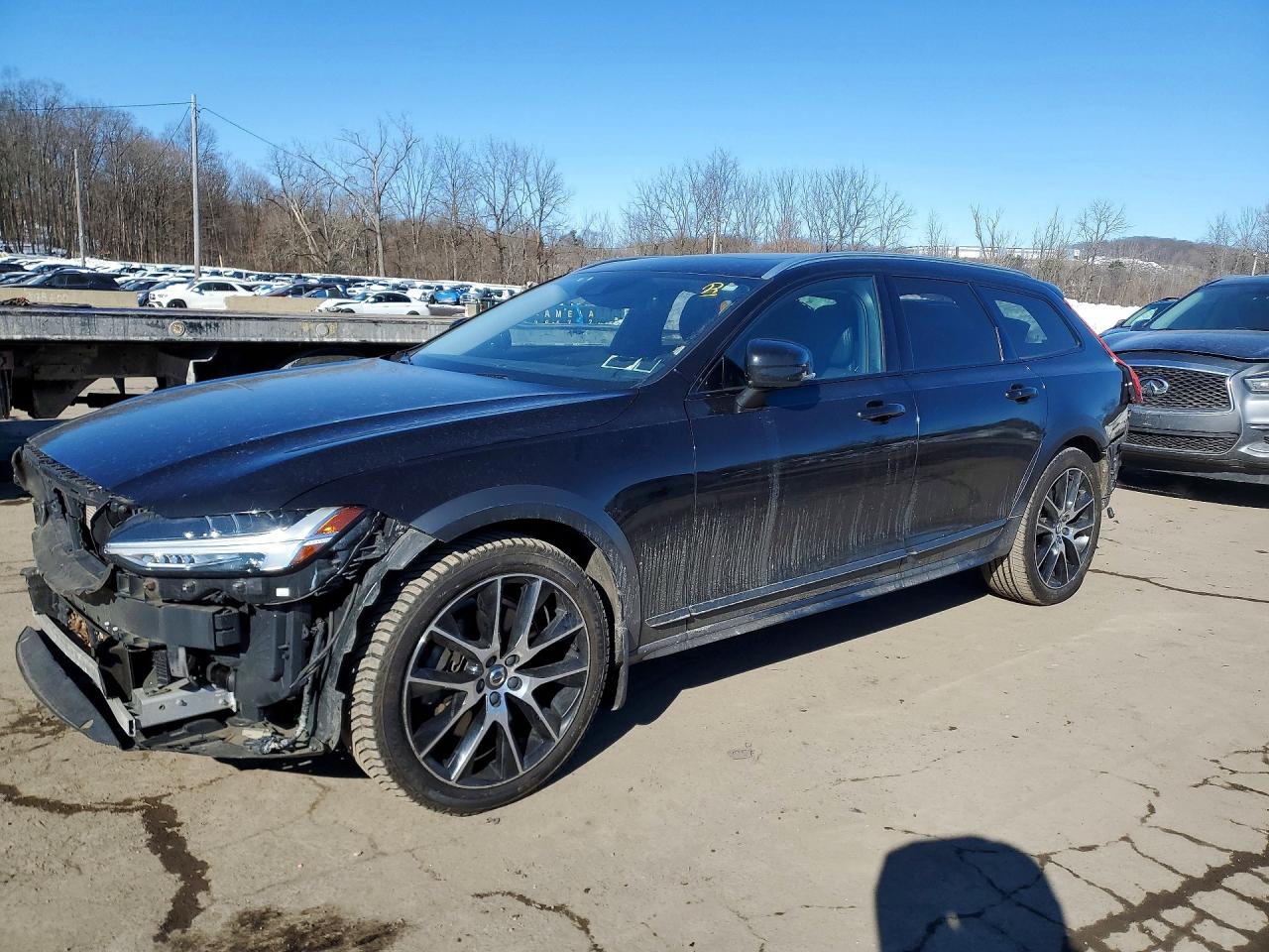 2017 Volvo V90, VIN YV4A22NL7H1007852 — Перед