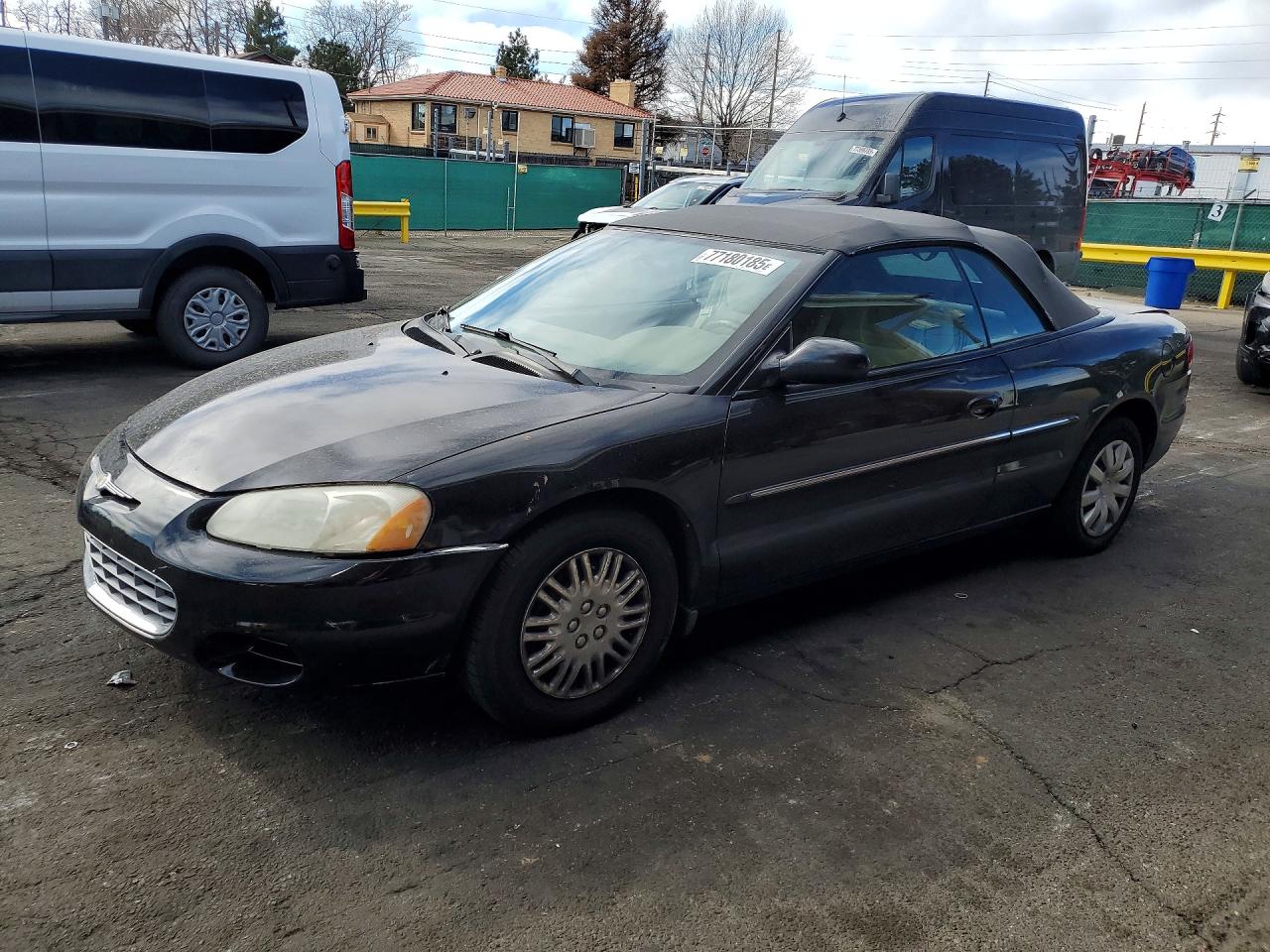 2002 Chrysler Sebring LX, VIN 1C3EL45X72N300798 — Перед