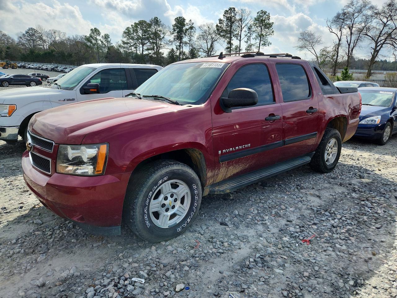2007 Chevrolet Avalanche 1LT, VIN 3GNEC12J17G174990 — Rear end