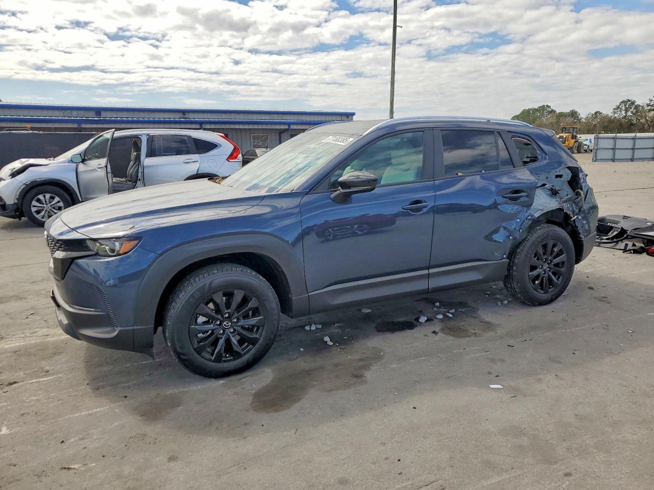 2026 Mazda CX-50 2.5 S Preferred, VIN 7MMVABBL7TN462553 — Rear end