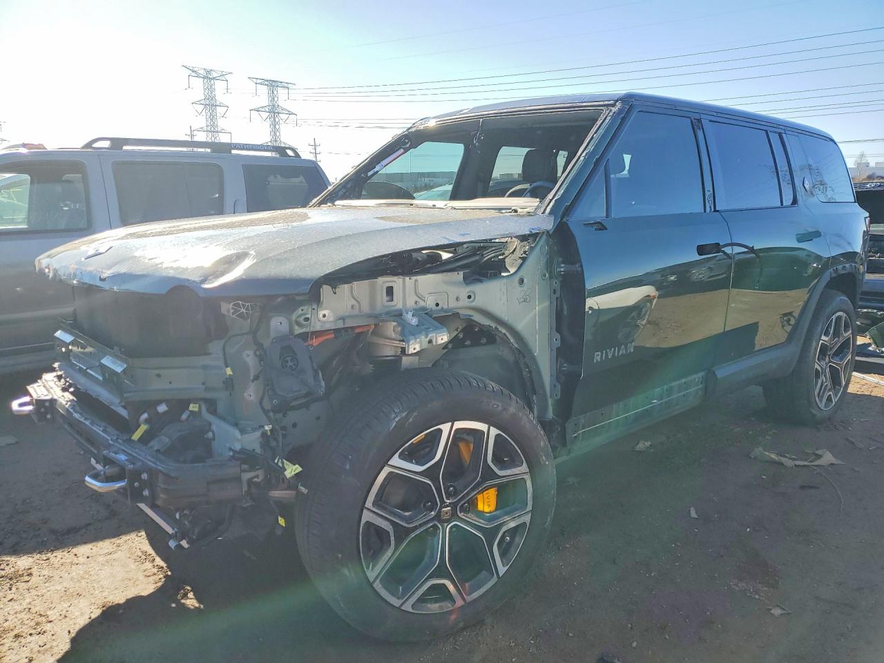 2023 Rivian R1S Launch Edition, VIN 7PDSGABL7PN003291 — Front end