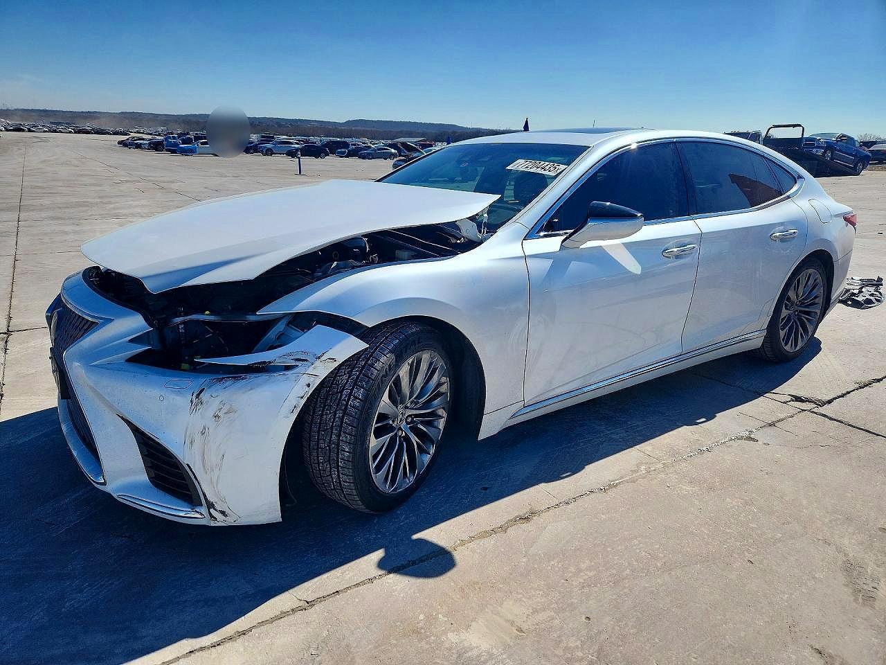 2019 Lexus LS 500, VIN JTHB51FF9K5007304 — Front end