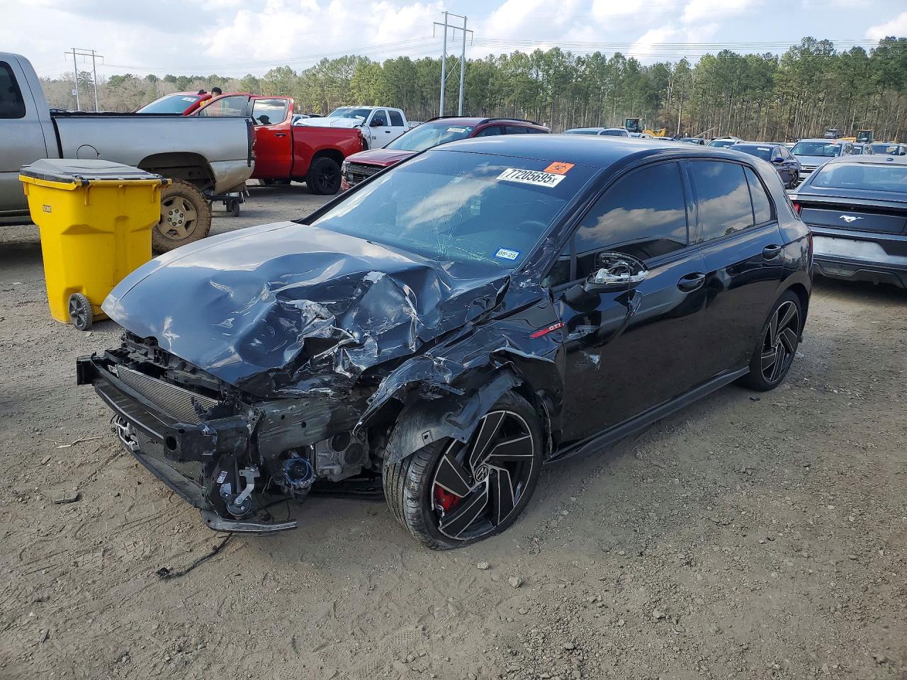 2023 Volkswagen Golf GTI S, VIN WVWGA7CD2PW165106 — Фото с аукциона