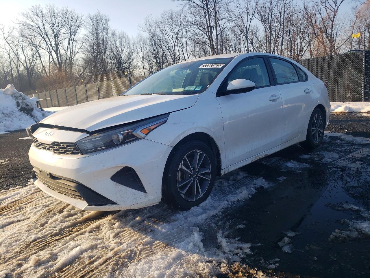 2023 Kia Forte LXS, VIN 3KPF24AD6PE589960 — Front end