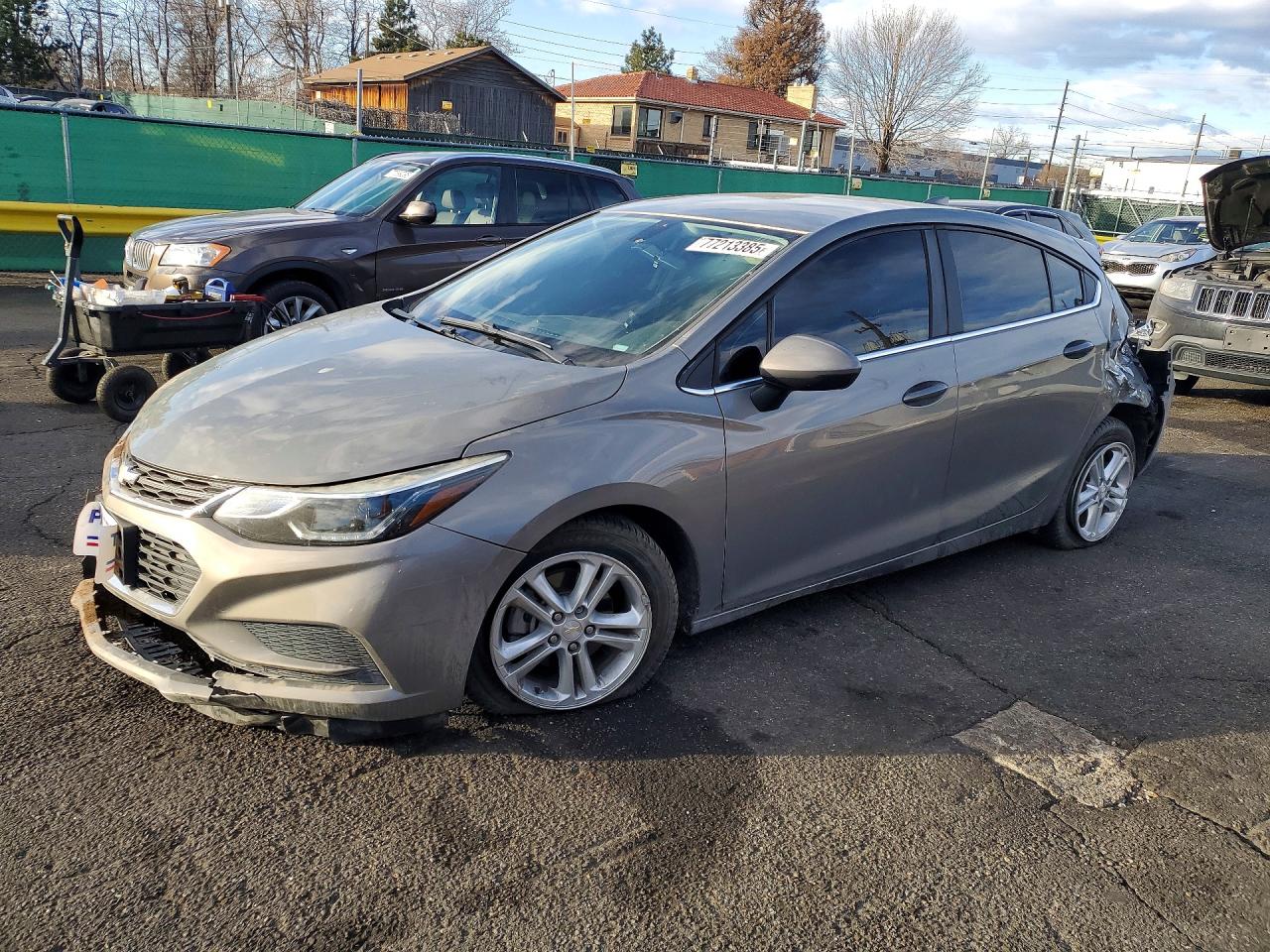 2018 Chevrolet Cruze LT, VIN 3G1BE6SM2JS604696 — Front end