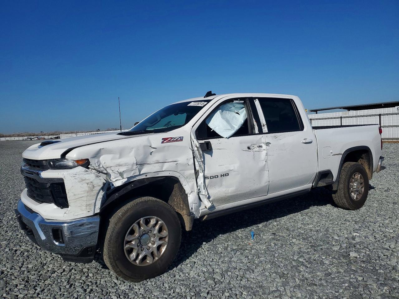 2024 Chevrolet Silverado 3500HD LT, VIN 2GC4YTEY1R1226480 — Side