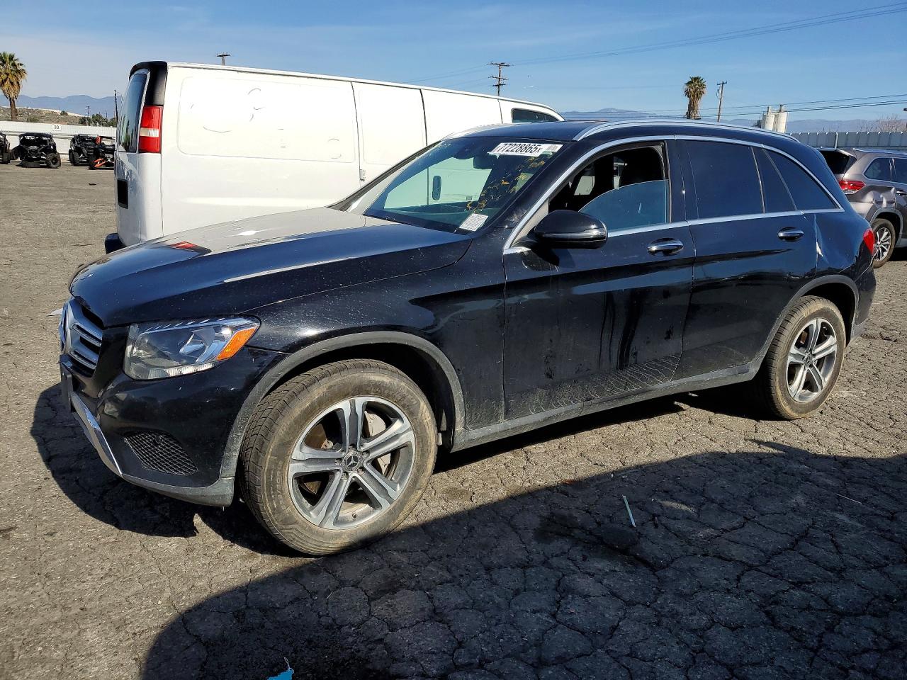 2019 Mercedes-Benz GLC 300, VIN WDC0G4JB4KV122296 — Rear end