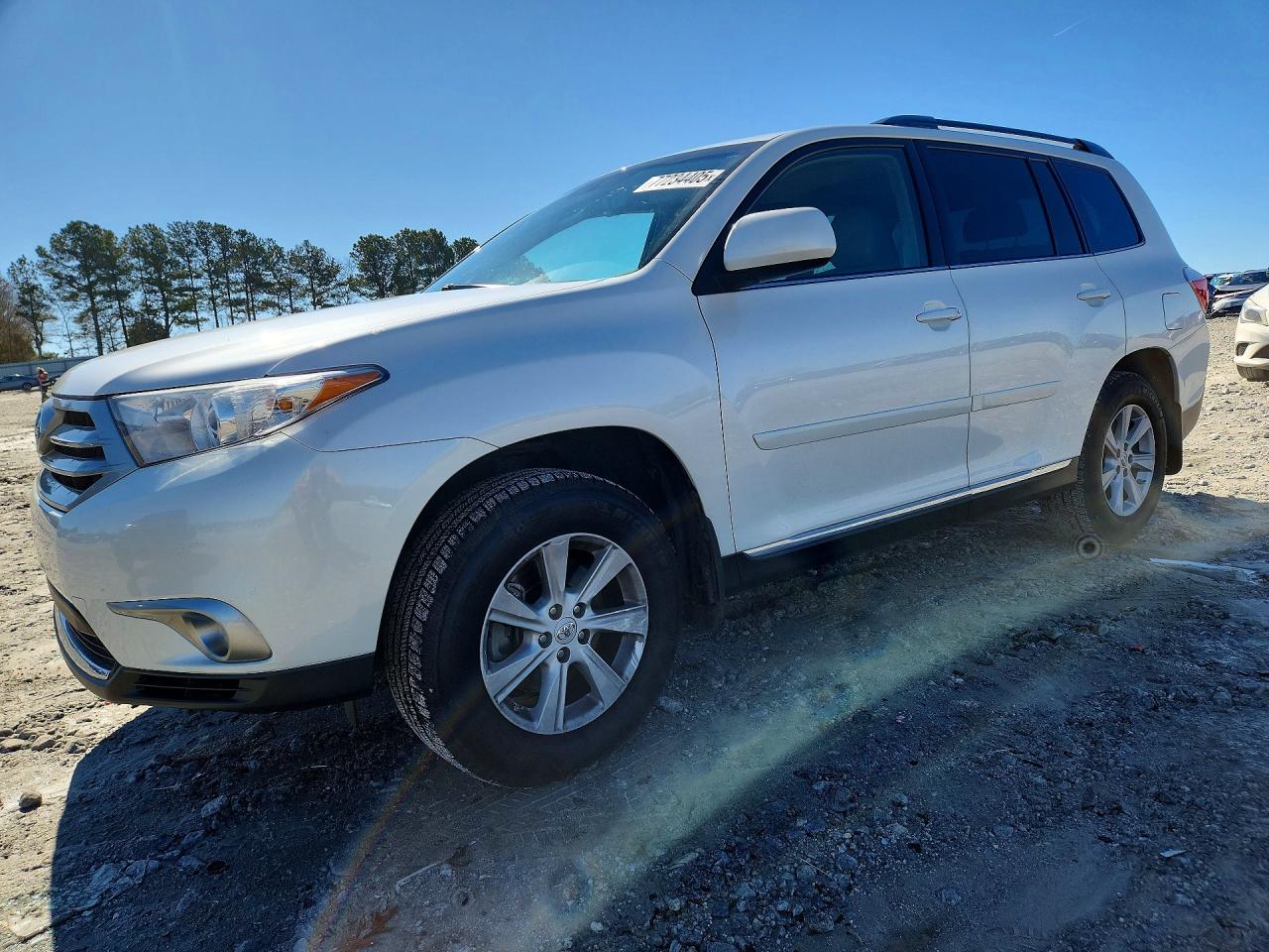2013 Toyota Highlander SE, VIN 5TDZK3EH7DS117112 — Rear end
