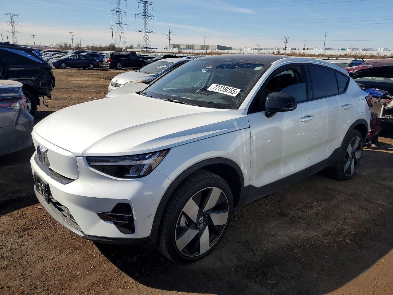2024 Volvo C40 Plus, VIN YV4ER3GL5R2100249 — Зад