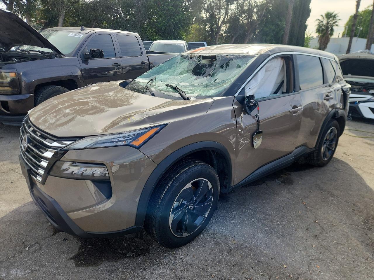 2025 Nissan Rogue SV, VIN 5N1BT3BA5SC776161 — Rollover