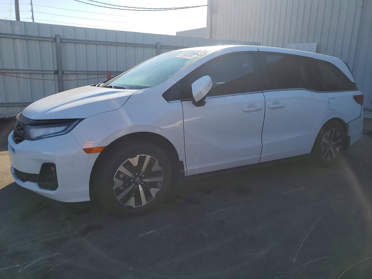 2026 Honda Odyssey EX-L, VIN 5FNRL6H65TB007249 — Rear end