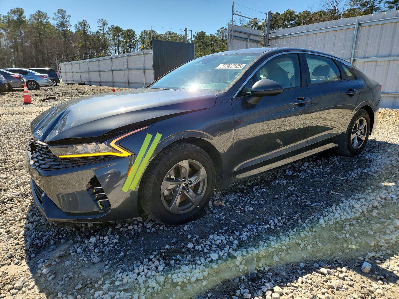 2022 Kia K5 LXS, VIN 5XXG14J20NG163336 — Front end