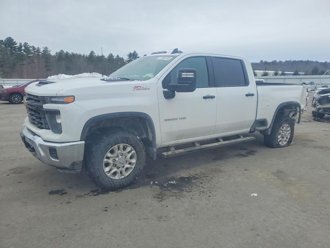 2025 Chevrolet Silverado 3500HD Work Truck, VIN 2GC4KSE77S1204234 — Rear end