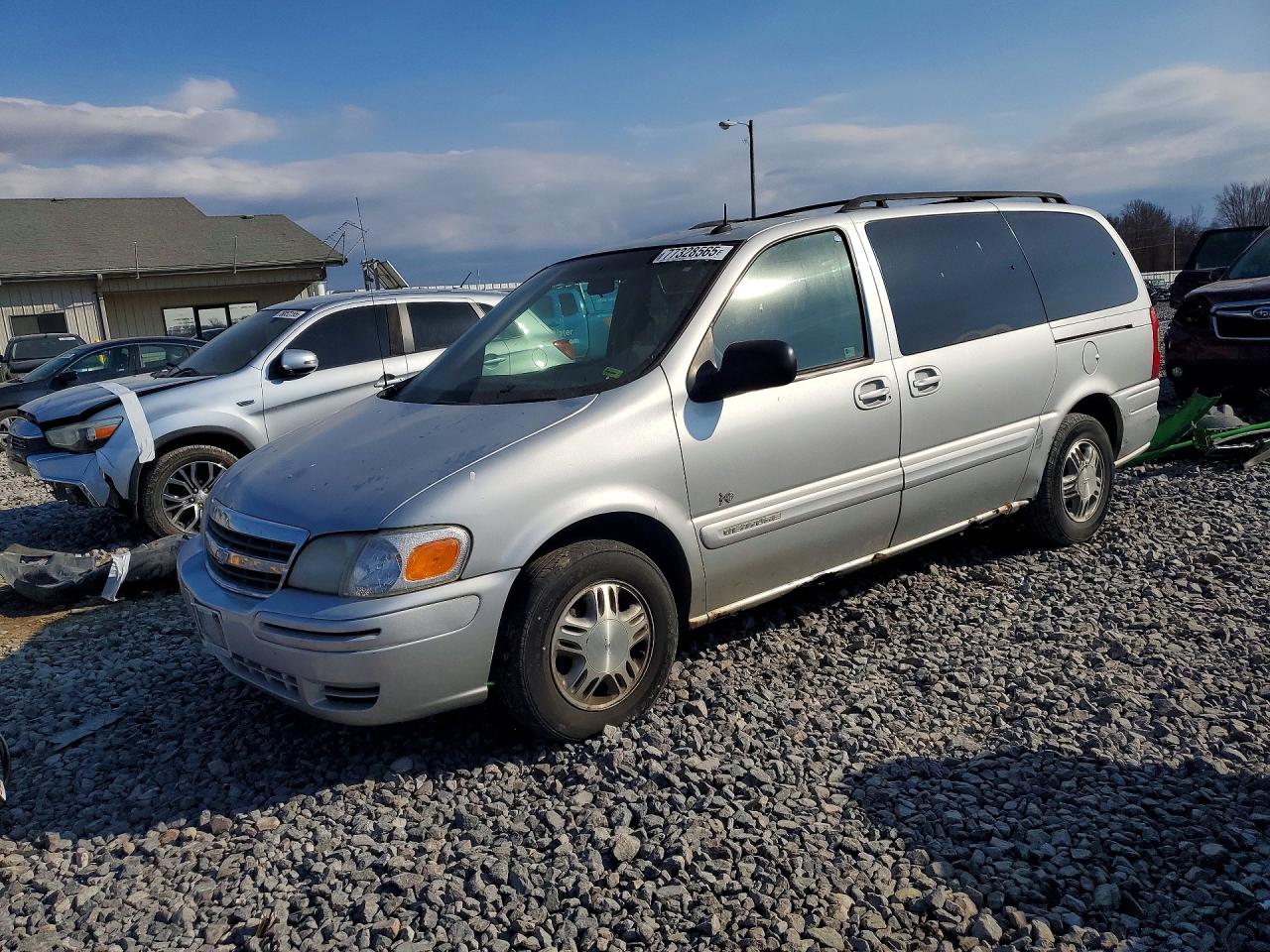 2002 Chevrolet Venture Warner Bros 1SE, VIN 1GNDX13E82D300527 — Side
