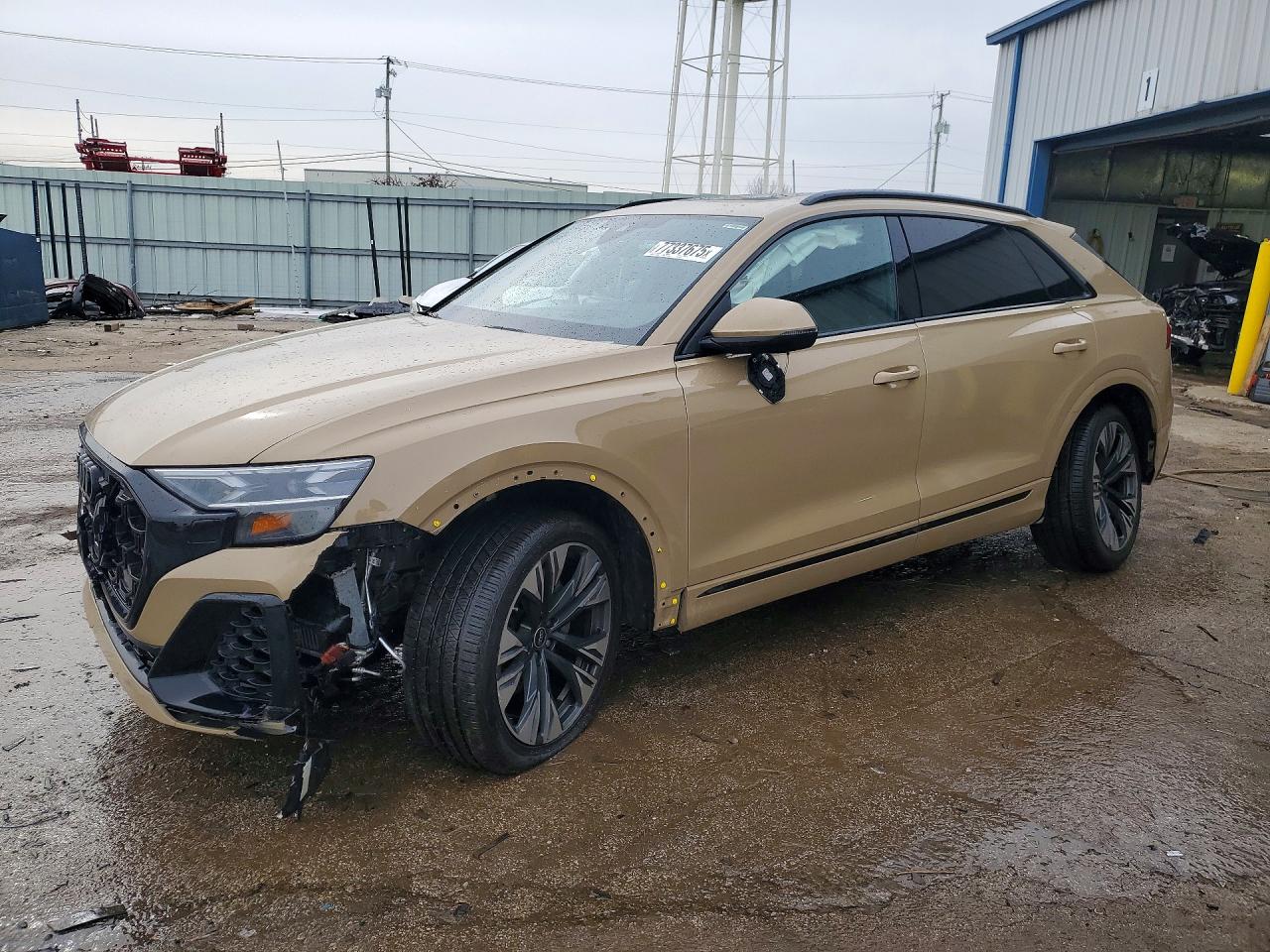 2025 Audi Q8 Prestige, VIN WA1FVBF12SD005603 — Перед