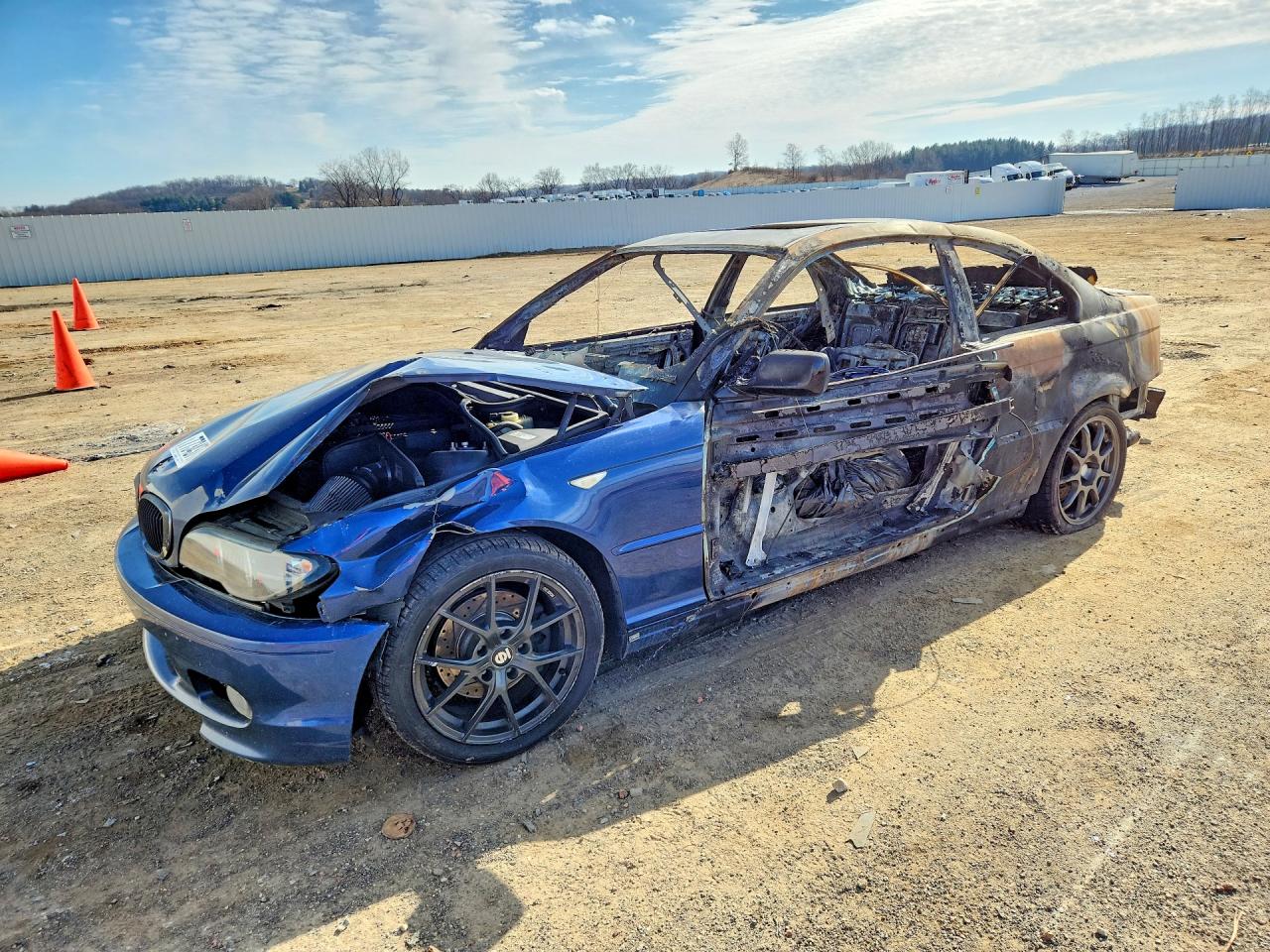 2006 BMW 3 Series 325Ci, VIN WBABD33496PM51275 — Пожар в салоне