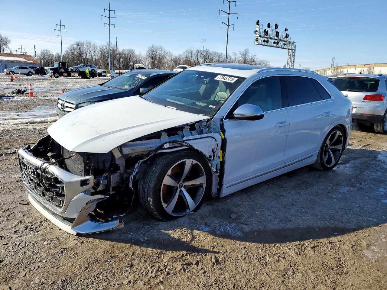 2024 Audi SQ8 Prestige, VIN WA1CWBF1XRD019873 — Перед