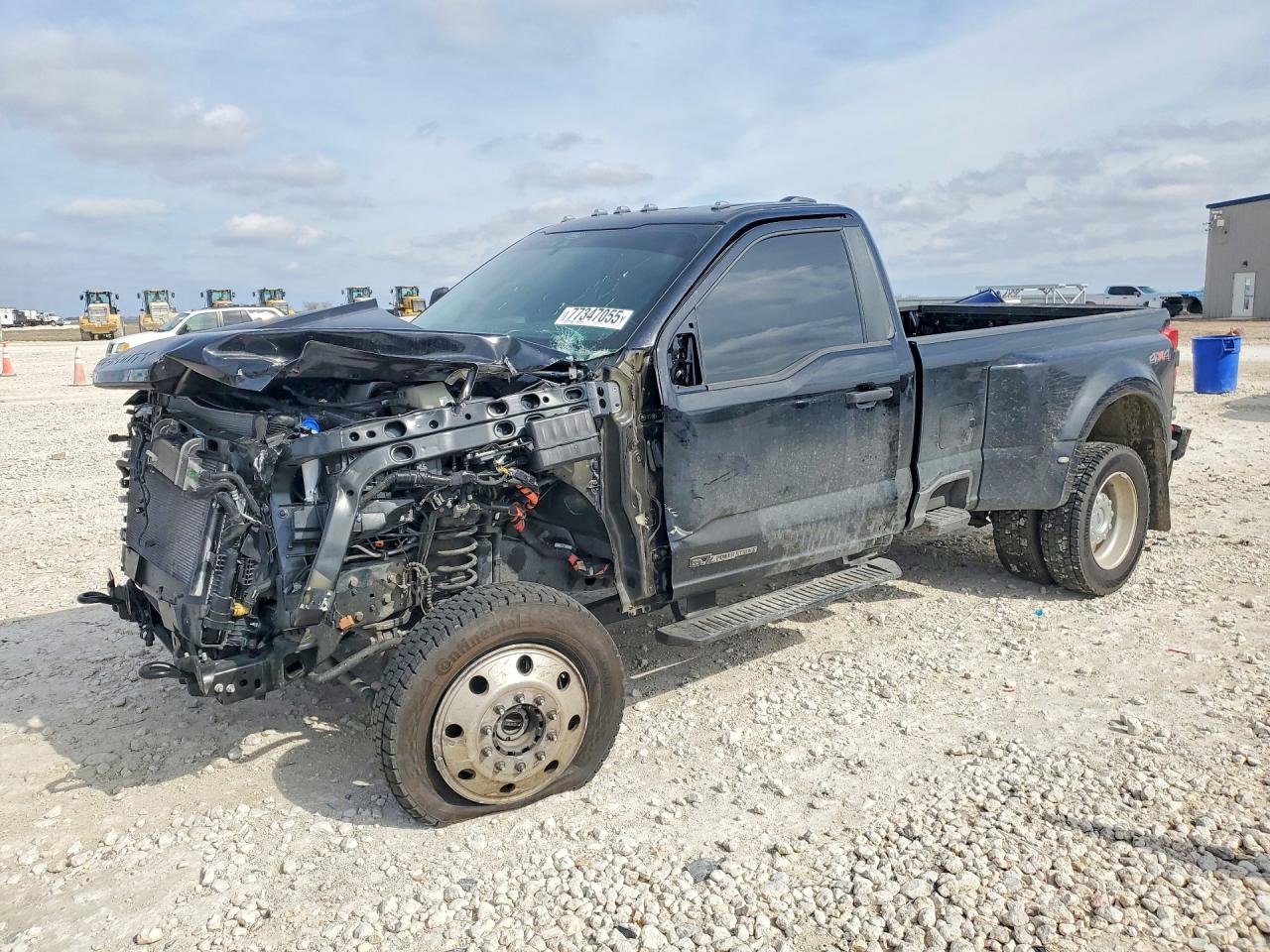 2026 Ford F-450, VIN 1FTRF4DTXTEC28872 — Front end