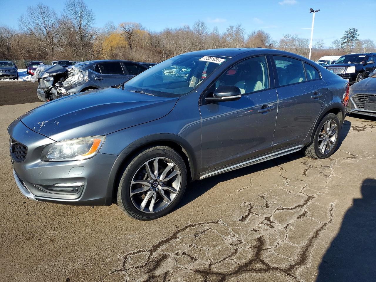 2016 Volvo S60 T5 Platinum, VIN YV4612UM1G2000732 — Front end