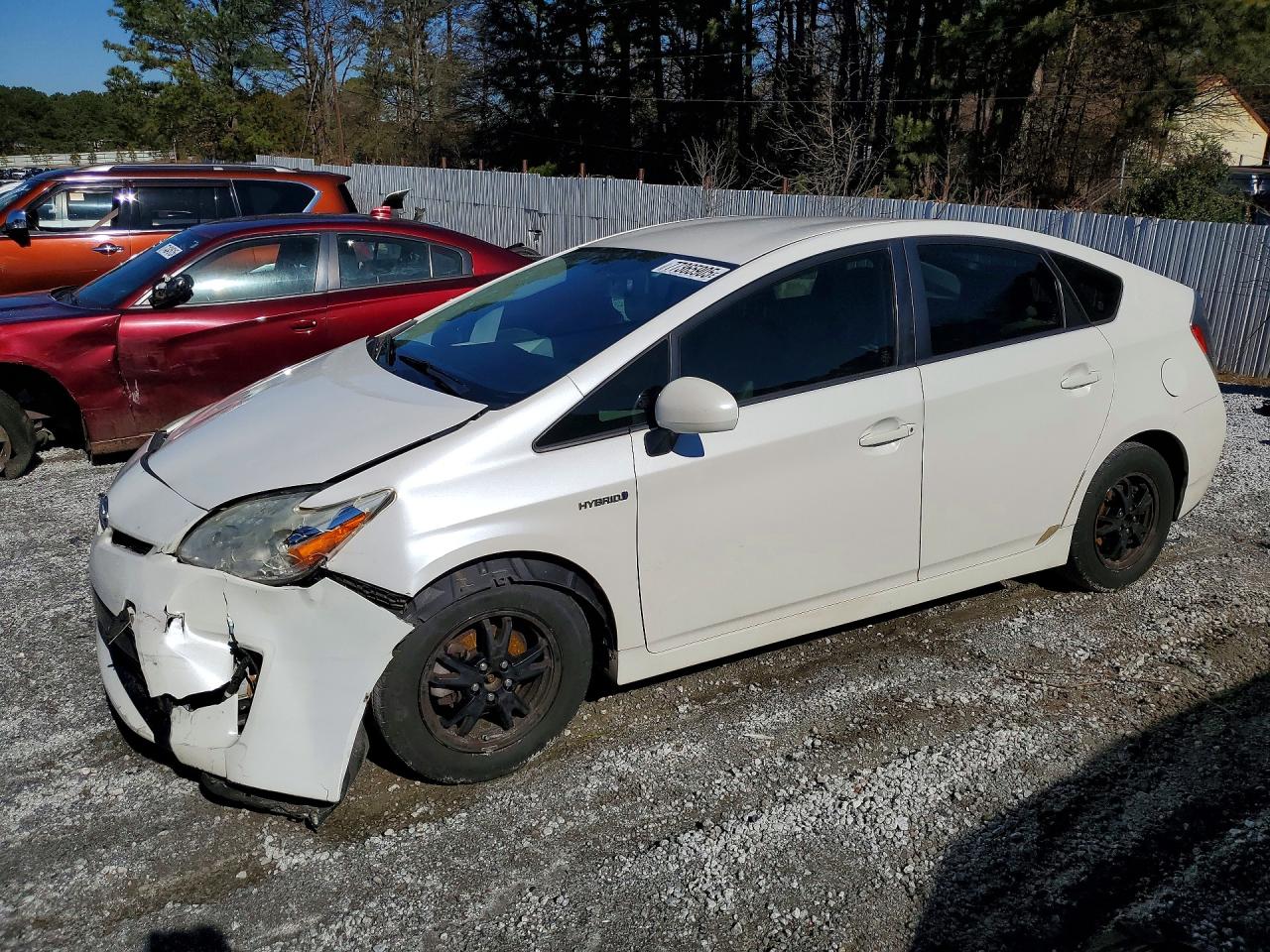 2012 Toyota Prius Two, VIN JTDKN3DU1C5532552 — Front end