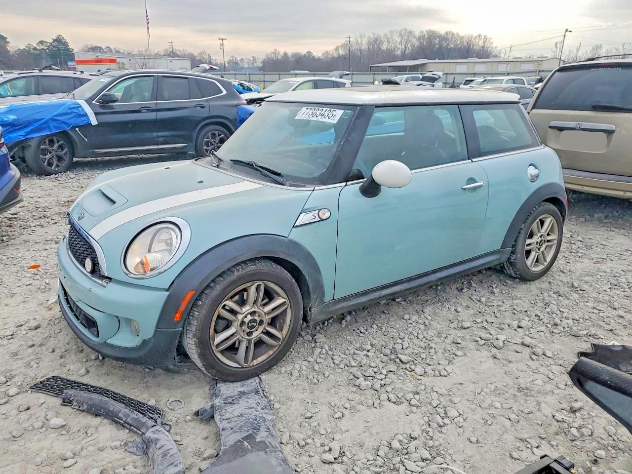 2012 MINI Hardtop S, VIN WMWSV3C54CTY19189 — Перед
