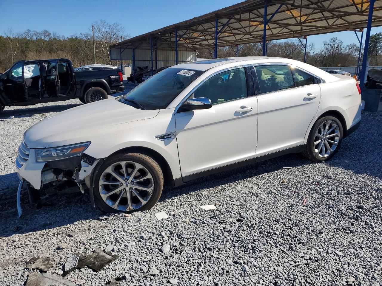 2014 Ford Taurus Limited, VIN 1FAHP2J81EG169821 — Front end
