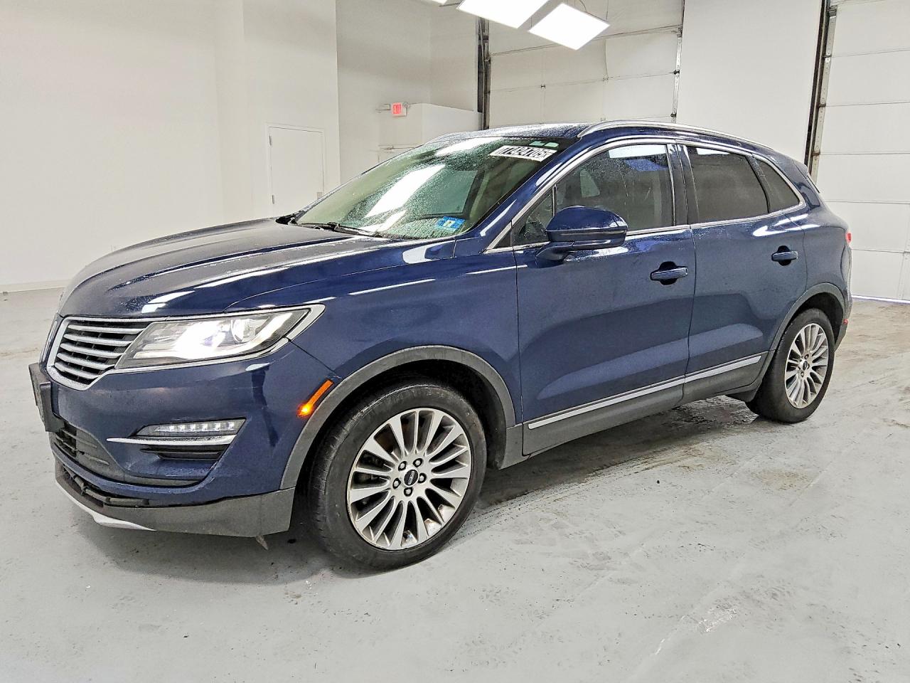 2018 Lincoln MKC Reserve, VIN 5LMTJ3DH6JUL11818 — Front end