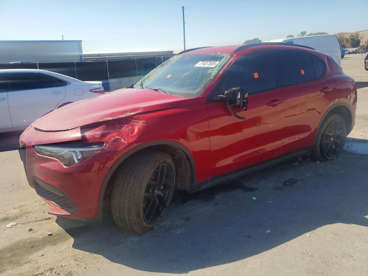 2021 Alfa Romeo Stelvio, VIN ZASPAJAN3M7C98236 — Front end