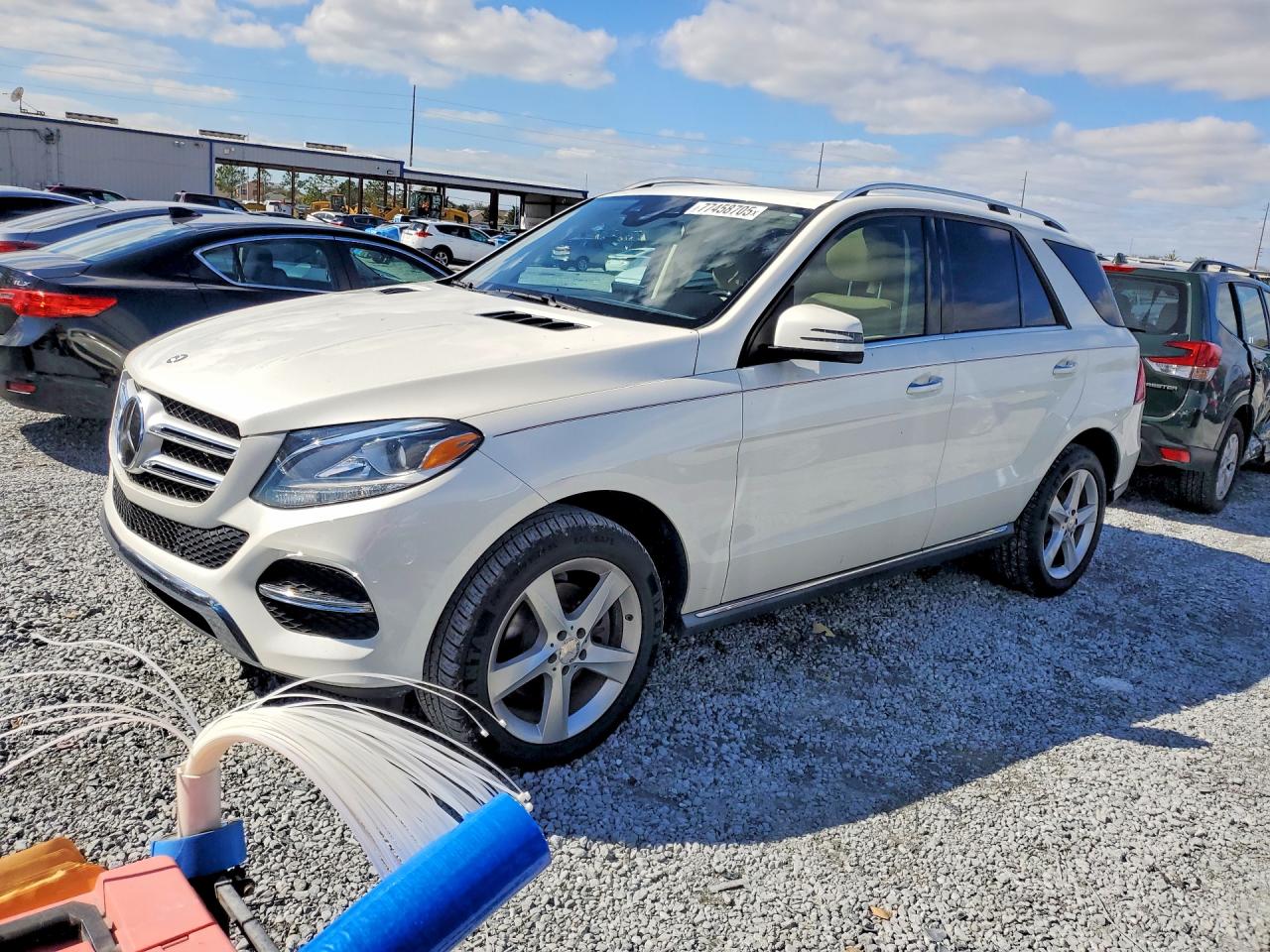 2016 Mercedes-Benz GLE 350, VIN 4JGDA5JB2GA728253 — Minor dents and scratches