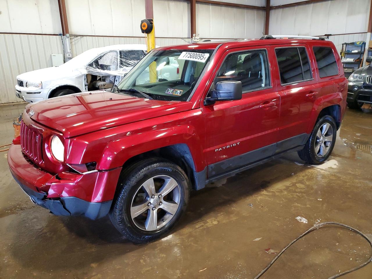 2017 Jeep Patriot High Altitude, VIN 1C4NJRFB3HD194446 — Front end