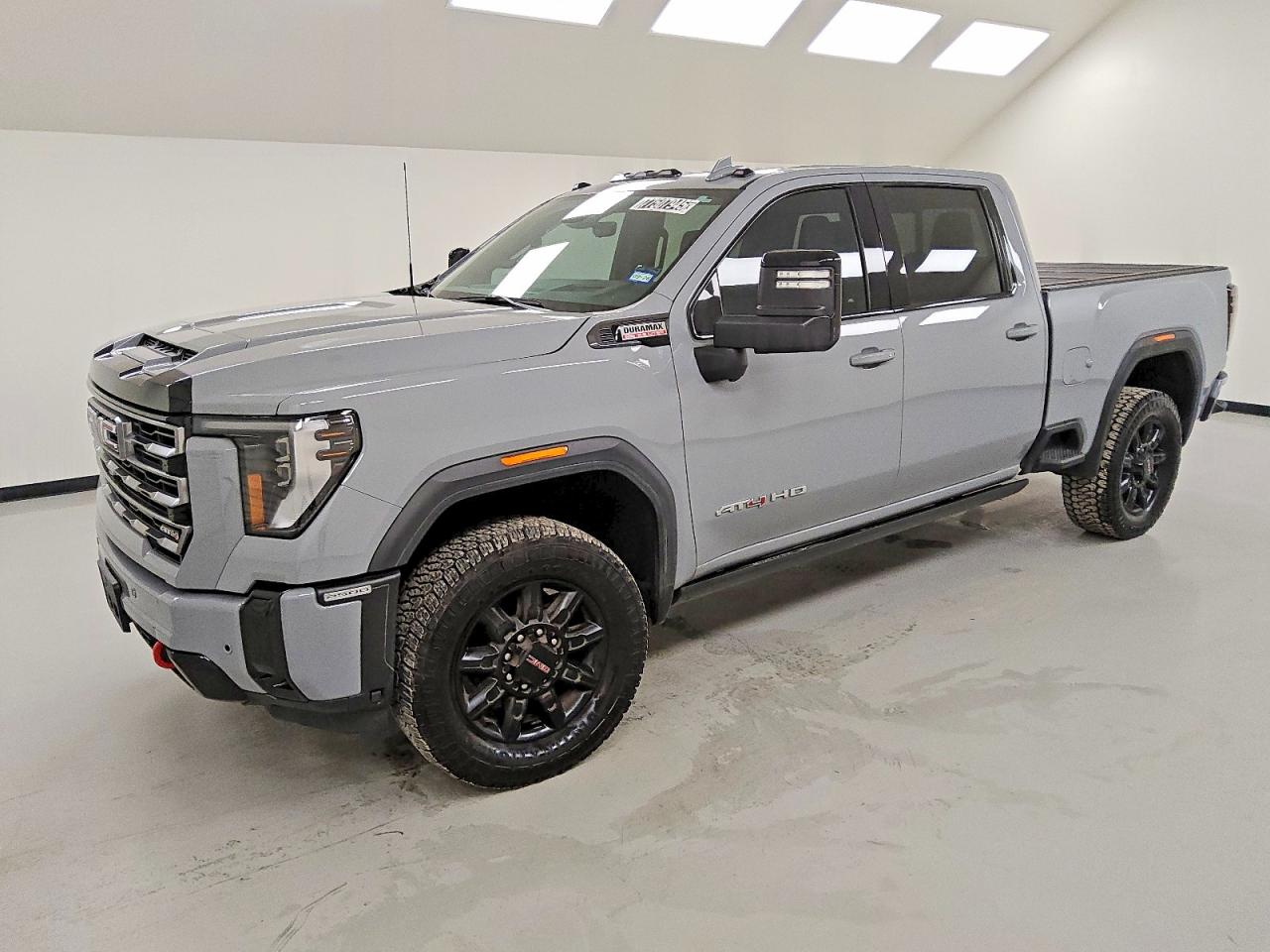 2025 GMC Sierra 2500HD AT4, VIN 1GT4UPEY1SF124257 — Front end