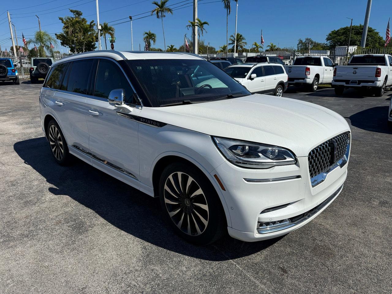 2020 Lincoln Aviator Black Label Grand Touring, VIN 5LMYJ9YY7LGL15526 — Water / flood