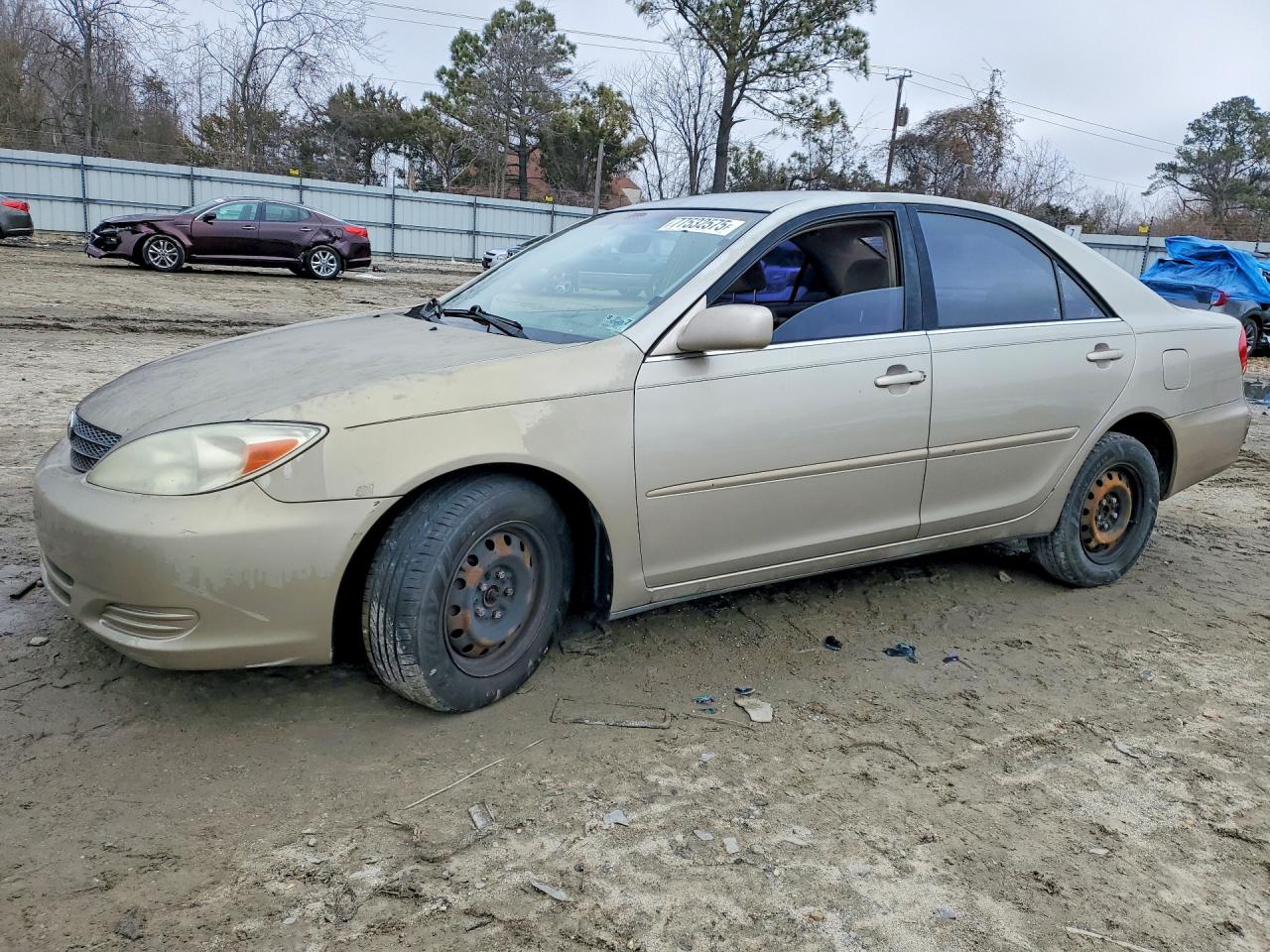 2003 Toyota Camry LE, VIN 4T1BE32K53U755292 — Side