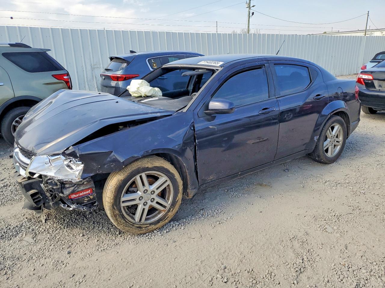 2011 Dodge Avenger Mainstreet, VIN 1B3BD1FB7BN506699 — Перед