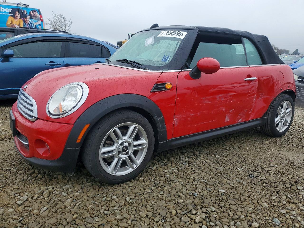 2012 MINI Convertible, VIN WMWZN3C58CT134191 — Бок